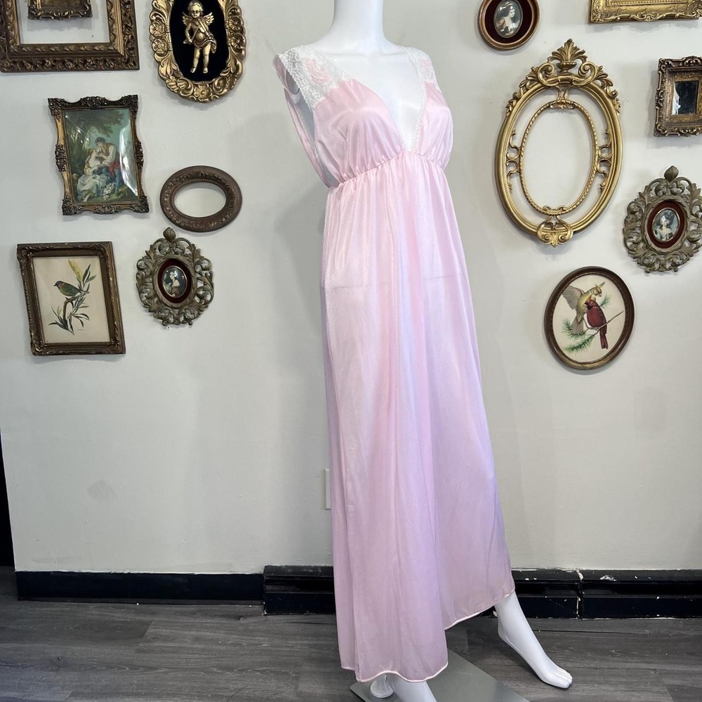 Vintage Pink Lace Trim Embroidered Nightgown - Size L - Picture 2 of 8